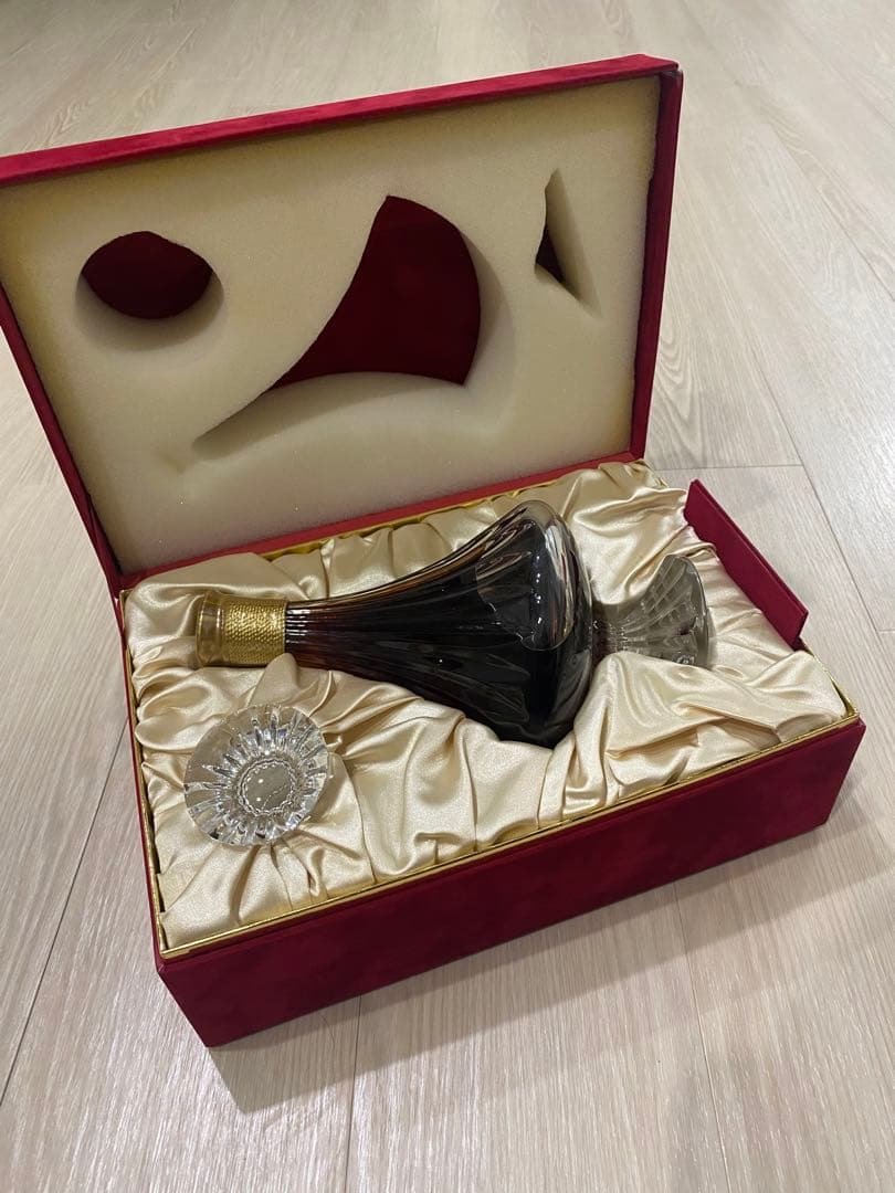 カミュ トラディション バカラ クリスタルボトル　替栓　化粧箱付き