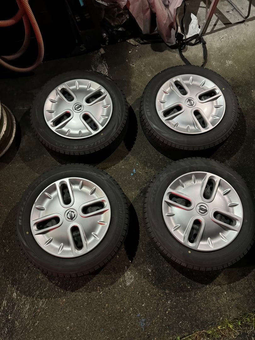 100-4h 15インチ　スタッドレス　キューブ　純正ホイール