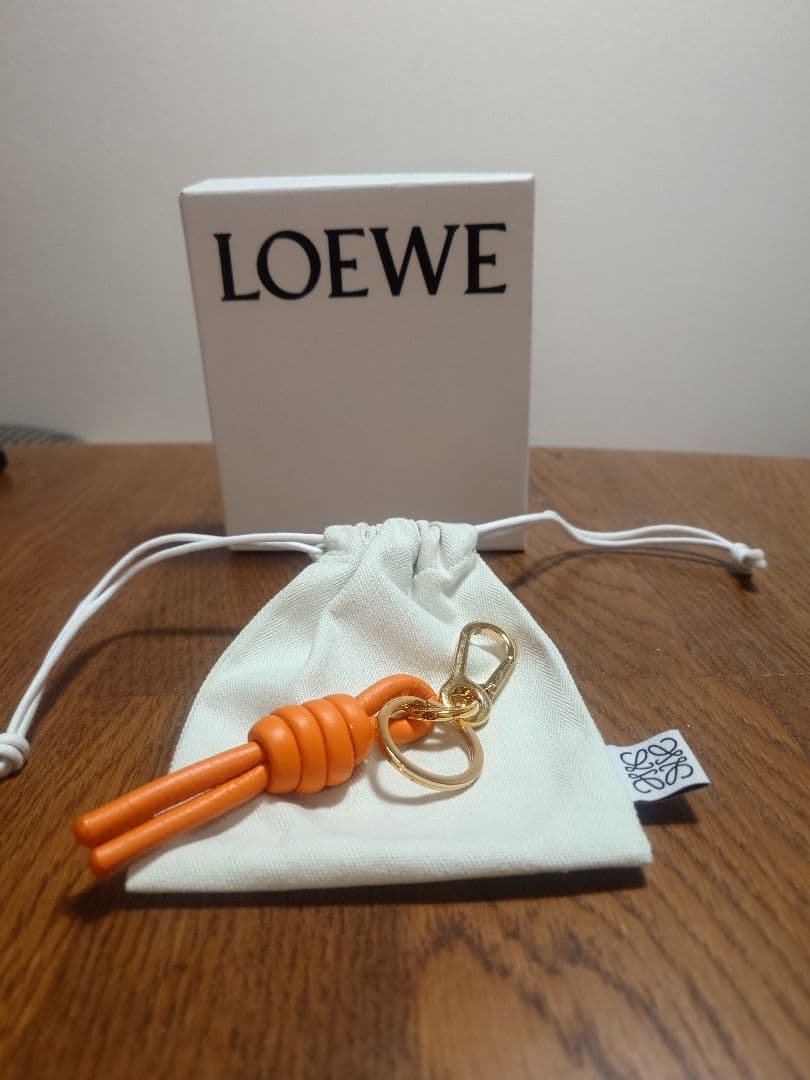 LOEWE　キーホルダー